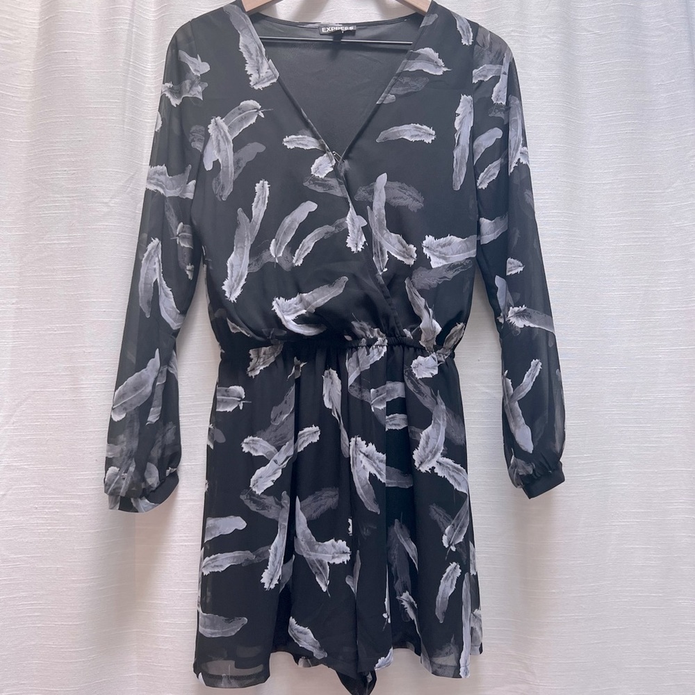 Express romper size S